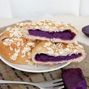 บันโฮลวีทไส้มันเทศเนื้อสีม่วง (บันคู่) | Whole Wheat Bun filled with Purple Sweet Potato