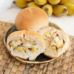 บันโฮลวีทไส้กล้วยน้ำว้า (บันคู่) | Whole Wheat Bun filled with Banana
