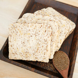 ขนมปังโฮลวีทงาม่อน | Whole Wheat Bread with Perilla Seed