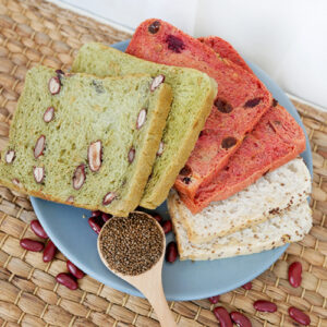 ขนมปัง 3 สี : ขนมปังโฮลวีทชาเขียวถั่วแดง + ขนมปังบีทรูทวอลนัท + ขนมปังโฮลวีทงาม่อน | 3 Mixed Slice Bread (Green Tea Whole Wheat Bread with Red Kidney Bean, Beetroot Bread with Walnut, Whole Wheat Bread with Perilla Seed)